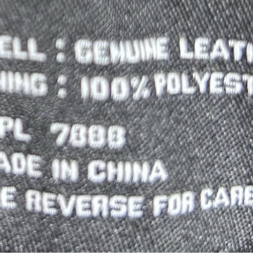 Avanti New York Women's Leather Size 2X.  Used In Good Condition - Picture 6 of 6